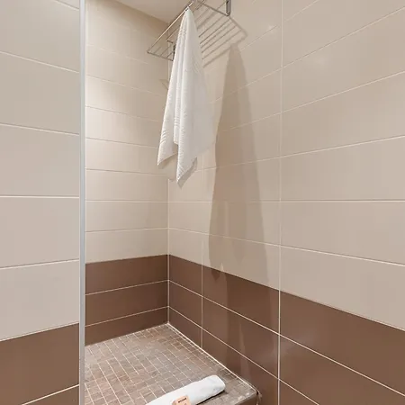 Apartment 2 Bdr Sea View Parking And Swimming Pool *